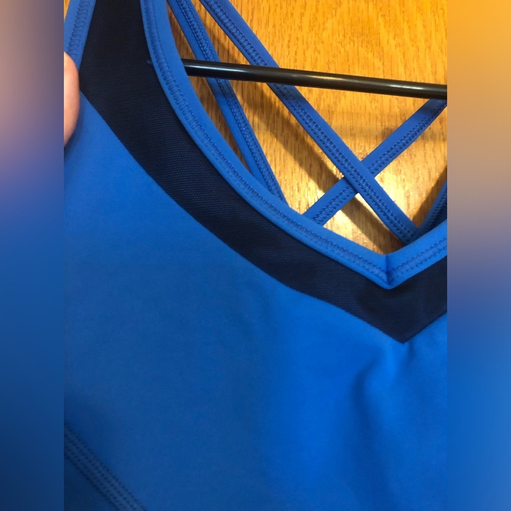 Lululemon Criss Cross Back Yoga Sports Bra with Mesh Panels Blue Navy Blue Sz 10 - Picture 8 of 8
